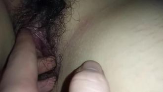 La carina studentessa bianca e tenera è stata ubriaca dai netizen e ha giocato con disinvoltura