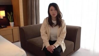 【初撮り】【巨根墮ち人妻】【G乳を寢取る】丁度良い肉付きの魅惑ボディ。甘い言葉に墮ちていく不貞妻はG乳を振り亂し.. 応募素人、初AV撮影 148