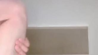 (Mischlingsschönheit) dünne Taille! Schöne Brüste! Exzellent! Live-Sex mit Dirty Talk