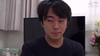 「ねぇ…久しぶりだね…」両想いだった幼なじみと布団の中で隠れて汗だく舐め合い密著中出しSEX