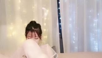 阿宝探花 收费房草嫩妹