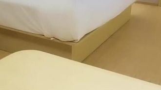 【2000年代生まれの姉妹】ロリ姉妹がじゃれ合う、ピンク色の綺麗な穴でセックスしないのはもったいない