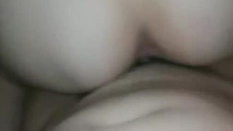 无套猛操丰臀粉穴学生妹