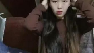 (雪兒r粉)在工地宿舍被工友狂幹