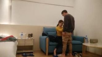 Fotografata segretamente di bellezza dalla pelle chiara e dai capelli lunghi ~ Non funzionerà, la tua vagina è troppo lunga!