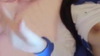 最新極品小蘿莉~VIP版新作-換裝誘惑玩弄美乳及小穴~