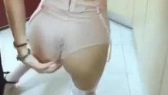 麻糬奶妹妹把屌当甘蔗吃~握紧了就不放手~