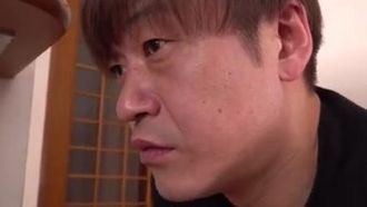 Faccio sesso segretamente con sua madre... Ryo Hitomi