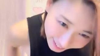 유명 여배우 린 메이링 생방송 복지 (5)