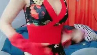 Die wunderschöne Nackttanz-Verführungsshow der Spitzengöttin Teacher Hei
