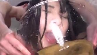 Pervertito bagno pubblico Tantsubo carne orinatoio donna Yuno Goto