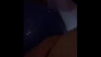 La bellezza capricciosa e l'istruttore di fitness personale fanno sesso appassionato e si fanno selfie con varie bellezze.