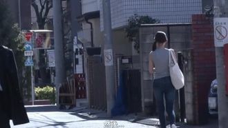 一個隱形的強姦犯，只針對懷孕期間的已婚婦女。