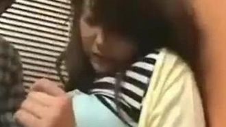 Idiota, sono stata violentata da un idiota sull'autobus. Dopo essere scesa dall'autobus, sono stata seguita nel bagno pubblico e violentata.