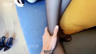 【扣扣传媒】FSOG-005 91Fans 爆操醉酒女室友 许木学长