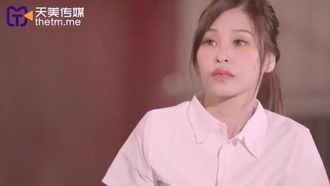 【Tianmei Media】TMW094 배드민턴 코트에서 강렬한 섹스 Shen Xiangni