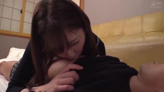 MKON-087 Ero all'apice della felicità dopo aver trovato la mia prima ragazza, ma il DQN che mi maltrattava si è trasferito nella porta accanto Jun Suehiro