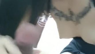 〖가족 근친상간 3P 아버지와 남동생〗 콘돔 없이 J8 삽입을 강요하고 최대한 세게 박아, 죽도록 박아라고 외쳤다.