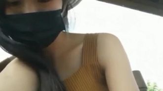 La jolie et élégante présentatrice a invité ses fans dans un pavillon situé dans un endroit pittoresque pour du sexe sauvage. En entendant les gémissements de la présentatrice, elle n'a pas pu s'empêcher d'éjaculer accidentellement à l'intérieur.