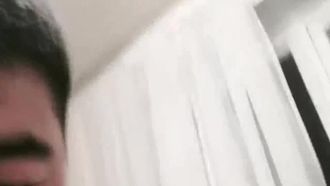 約炮俄羅斯銀髮美女無套操極品無毛嫩穴