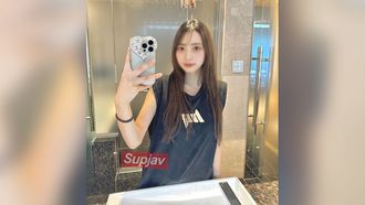 FC2PPV 4546071 [Face appearance] [First shot] YouTuber's budding descends on FC2! I was so nervous and comfortable during the shoot that I was a little nervous. . . *Review benefits include her private photos and videos.