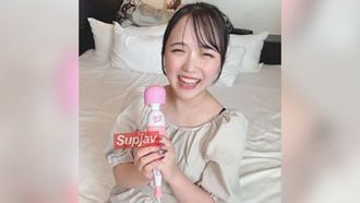 FC2PPV 4556143 [Conservazione permanente/5 scatti/malfunzionamento della fotocamera] Ragazza lasciva con eiaculazione precoce dalla pelle chiara che squirta./Meto, sudore, saliva, sperma e succo di figa schizzano per tutta la stanza in un ricco trio.