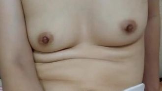 新玩具感覺棒極了♡變態辦公室女士的玩具自慰