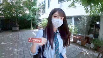 FC2PPV 4616461 [autentica bellezza non trasformata] Una bellezza di 18 anni super ortodossa che è inondata di scout di agenzie è crema senza una pillola. Apparendo in uniforme, un raro video ad alta risoluzione di 90 minuti. [SÌ]