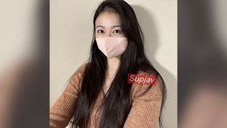 FC2PPV 4625489 스쿼트 알몸! [아니요] [Creampie] 남자 친구와 함께 큰 버트 소녀가 실제로 다른 사람들의 거시기에 들어갑니다. 그는 그녀의 머리를 잡고 그녀의 속임수 보지를 들여다 본 다음 크림 피로 그녀를 처벌합니다. *보너스 사용 가능