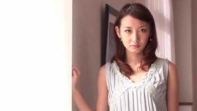 成宮カナの濃厚な接吻とSEX