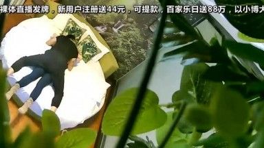 丰满性感的美女酒店不愿意和认识没多久的纹身男啪啪,被男的3次扑倒在床上最后强插进去干完后再操时乖乖配合!.MP4