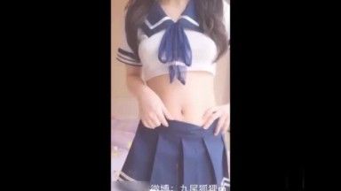 微博美少女可爱水手服粉穴自慰 高潮呻吟20分钟