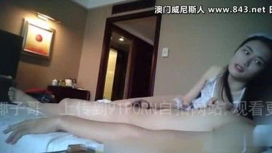 身长超过的180女僕妹子 身材比例真好"