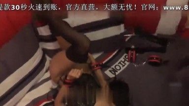 极品小妖姬黑丝女神口活一绝堪比岛国AV女优口爆裹射 性爱椅无套爆操中出内射流白浆 高清-1