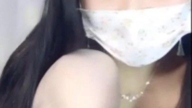 [中文主播外流]着镜子玩弄逼逼~白皙巨乳绝美放送！！