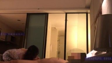 新疆伊犁玩的一个少数民族美少妇奶子大身材好完美露脸