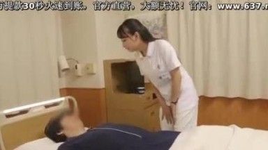 騎乗位特化性交 蓮実看護師 蓮実クレア