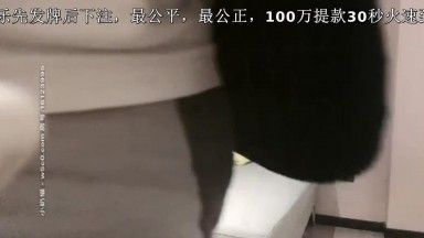 约个极品顔值甜美包臀裙妹子沙发上干