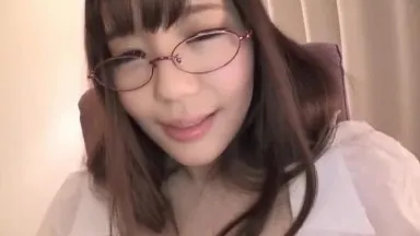 Erotic fantasies are my hobby... A liberal arts girl who looks good in serious and delicate glasses turns out to be a big-breasted girl with an amazing shaved pussy. Sarina Kurokawa