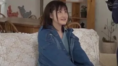 ans et 4 mois.  La naissance de l'actrice la plus forte et trop avide de sexe. Yuiri Nagino