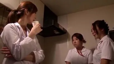 Quand ma mère enlève sa blouse blanche 3 Reiko Sawamura Reiko Nakamori Yuki Maeda