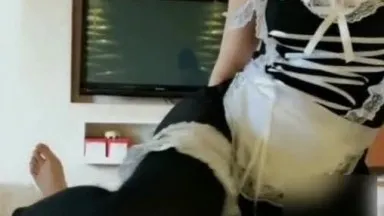 PR agency Weibo internet celebrity Oshio Mao is involved in the forbidden sex zone for the first time. She is shy and difficult to have sex for the first time in a black stockings maid outfit. She has a white and tender butt without a condom and is fucked from behind. Perfectly revealing her face.