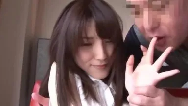 Kanako, étudiante active, une belle fille avec un jus de chatte coquine