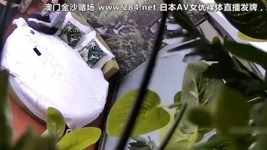 這次可真是好白菜讓豬拱了長得漂亮皮膚白嫩奶子飽滿的美女被肥豬男啪啪妹子叫的很騷真不知道喜歡男的啥