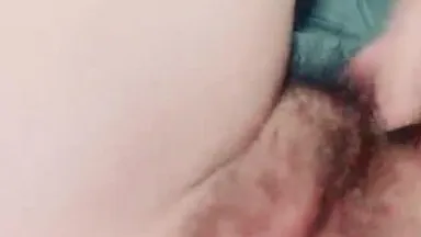 The girl with a fair skin and a mask has a very pink pussy. She has leaking breasts and leaks her pussy when she touches her slightly hairy pink pussy. It’s very tempting. If you like it, don’t miss it.