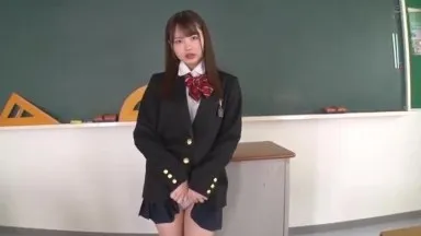 小恶魔挑衅美少女松本一花