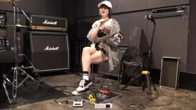 Le célèbre guitariste professionnel fait ses sérieux débuts en AV ! ! Mizuno Nagisatsuki