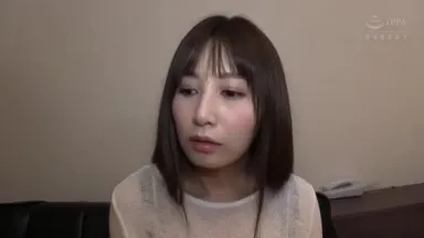 堕ちる妻を孕むまで連続中出し！ 佐々木あき