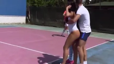 TENIS PARA ADOLESCENTES EN CANCHA DURA PREMIUM DE CARIBBEANCOM