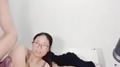 A very attractive slut with glasses and her sex partner have a paid show. She has big breasts and a big ass. She takes the initiative to make sex and screams lewdly.